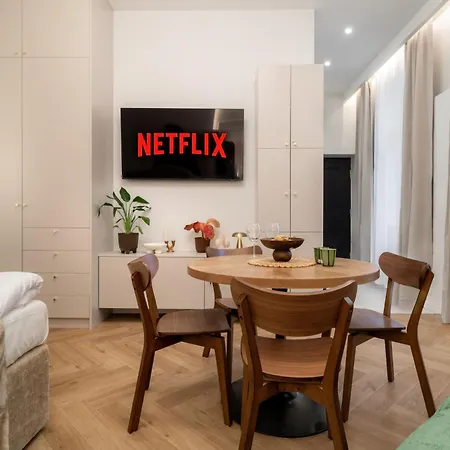 Malila Premium - Estery Boutique Appartement