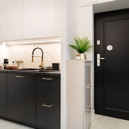 Malila Premium Estery Boutique *